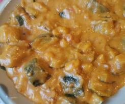 Zucchini-Bohnen-Pfanne mit Erdnußbutter