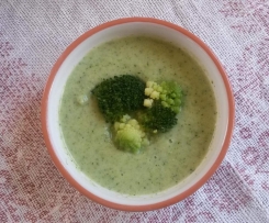Cremesüppchen aus Brokkoli und Romanesco