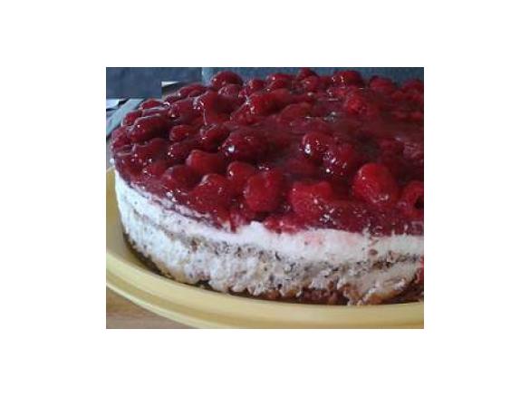 Himbeer-Nougat-Crunch Torte aus Clever kochen, einfach genießen