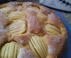 Apfelkuchen mit Rumglasur