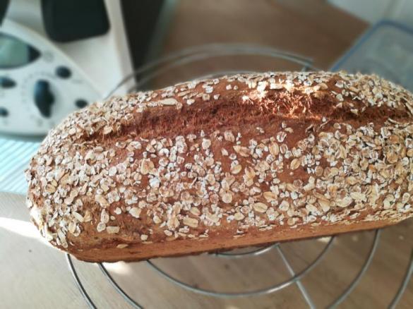 Vollkorn-Emmer-Weizen-Brot (ohne gehen lassen)