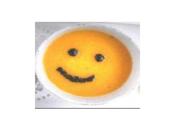 Smiley - Kartoffelsuppe mit Bärlauchpesto