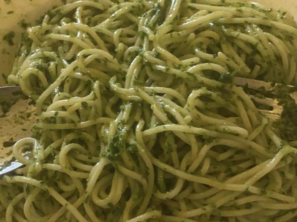 Utes Petersilienpesto