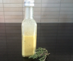 Honig Senf Thymian Dressing
