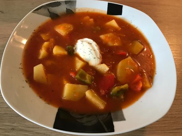 Paprika-Rahm-Suppe