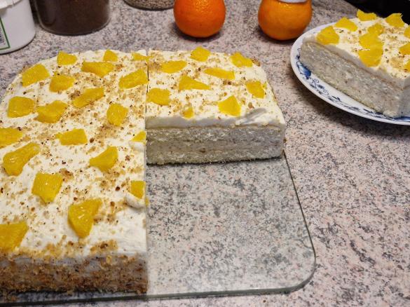 Haselnusstörtchen mit Apfelsinen