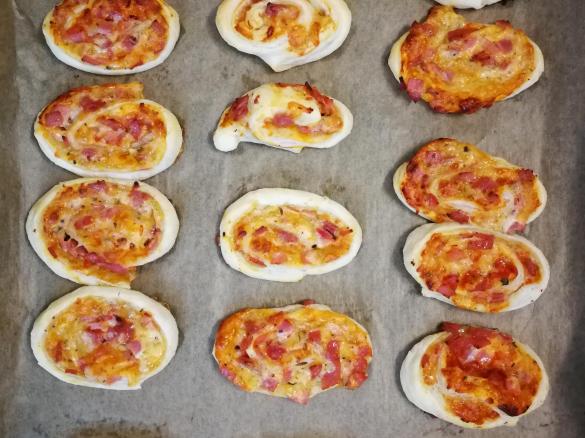 Pizza Blätterteigschnecken