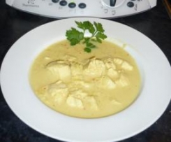 Currysuppe mit Hähnchenfleisch