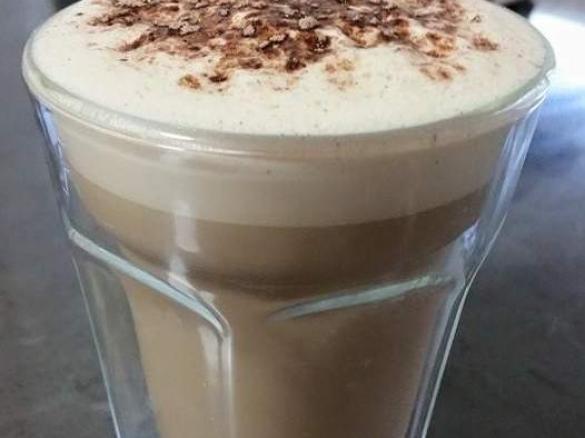 Cappuccino für 5 Personen gleichzeitig