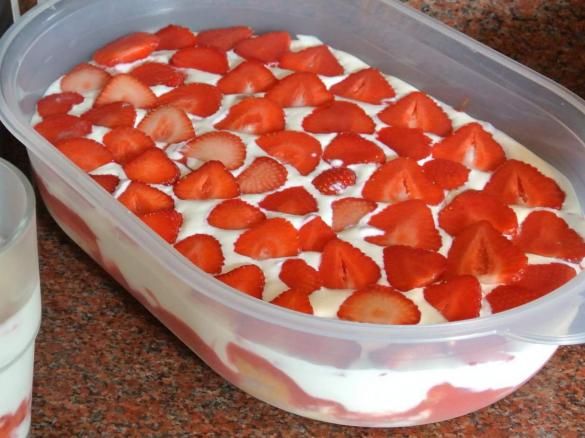 Erdbeertiramisu