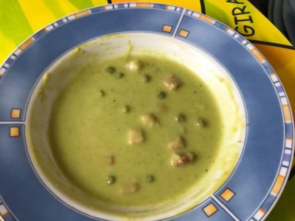 Opa's  Erbsensuppe