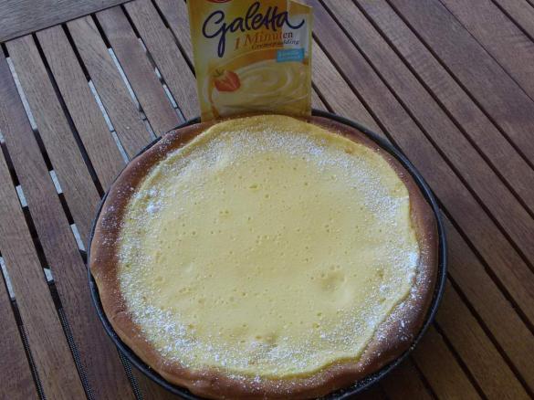 GALETTA RAHMKUCHEN MIT HEFETEIG