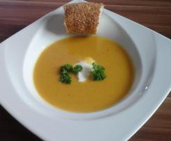 Linsencremesuppe mit Orange