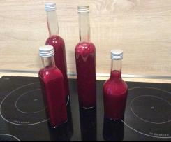 Erdbeerbalsamessig aus gefrorenen Früchten