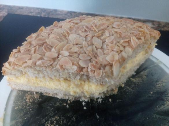 Leichter Bienenstich