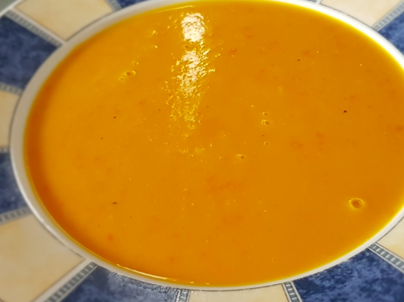 Kürbissuppe ohne Karotten, Kartoffeln und Cocos