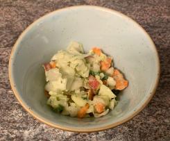 Weisskohlsalat mit Kräuter-Knoblauch-Dressing