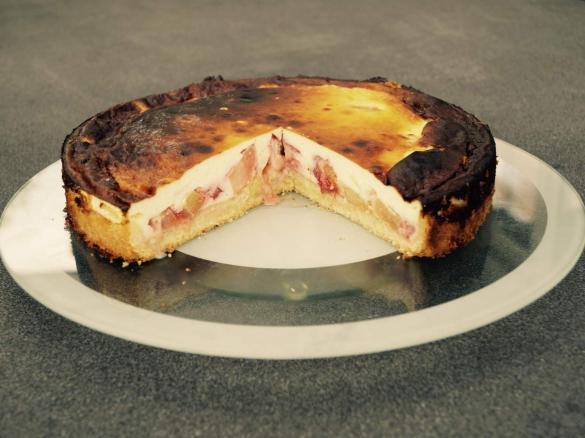 Rhabarber-Erdbeer-Käse-Kuchen 