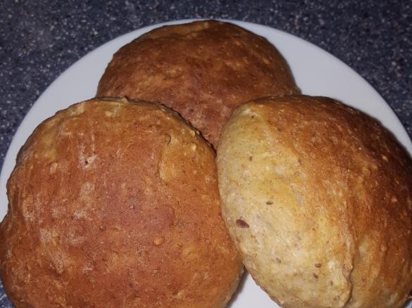 Fünf Korn-Mix Brötchen