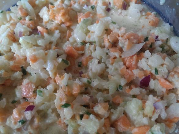 Rettichsalat mit Karotten und Gurke