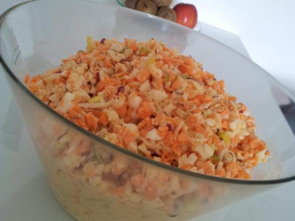 Farmersalat -  Karotte trifft Sellerie