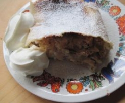 Apfelstrudel mit Quark