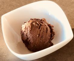 Eis wie B&J mit Teigstückchen