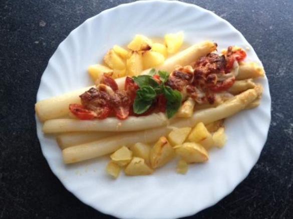 Würziger Spargelauflauf spanisch/italienisch