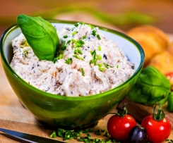 Mediterraner Dip