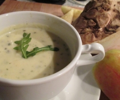 Sellerie-Apfel-Suppe