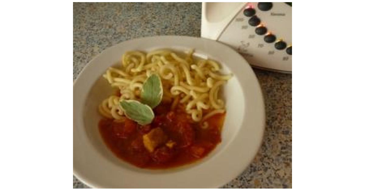 Rindergulasch scharf von Heimchen. Ein Thermomix® Rezept aus der ... Rindergulasch scharf von Heimchen. Ein Thermomix® Rezept aus der ...