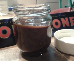 dunkler Toblerone Aufstrich