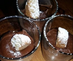 Schokoladencreme ( für Tortenfüllungen oder einfach aus dem Glas)