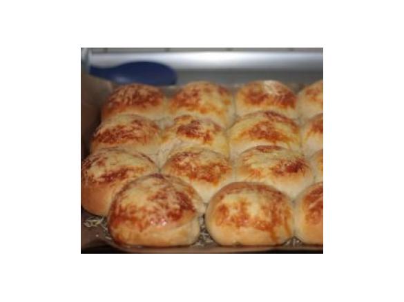 Käsebrötchen mit Fetafüllung