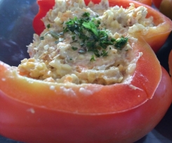 Paprikaschoten mit Buchweizen-Feta-Füllung