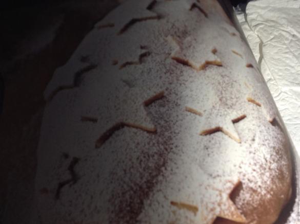 Stollen mir Nussfüllung