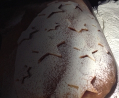 Stollen mir Nussfüllung