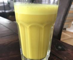 Goldene Milch (Kurkuma-Ingwer-Milch)