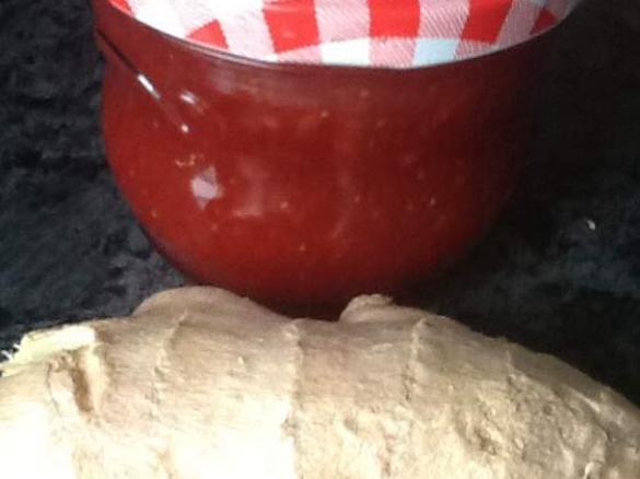 ERDBEER-INGWER-MARMELADE