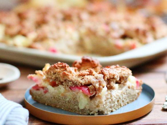 Gesunder Apfelkuchen mit Streusel ohne Zucker