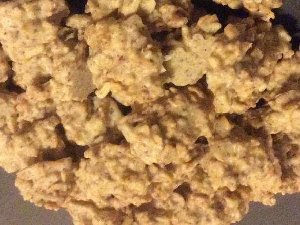 Weiße Schoko-Crossies mit gestiftete Mandeln