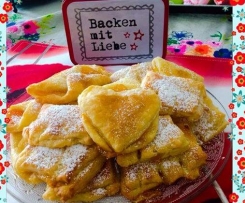 Topfenpackerl mit Mirabellenmarmelade 