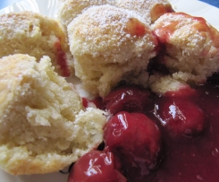 Dukatennudeln mit Zimtkirschen