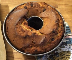 Kleiner Erdnussbutter-Gugelhupf