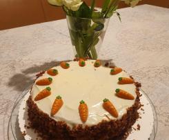 Carrot Cake à la Starb**** (Karottenkuchen) mit Frischkäse-Frosting