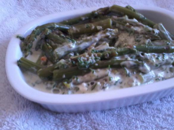 Salat aus Grünem Spargel 