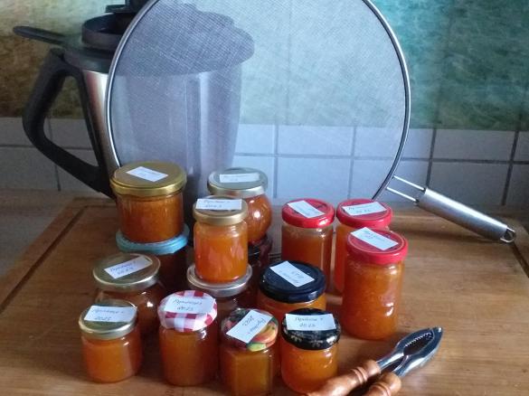 Aprikosenkonfitüre extra