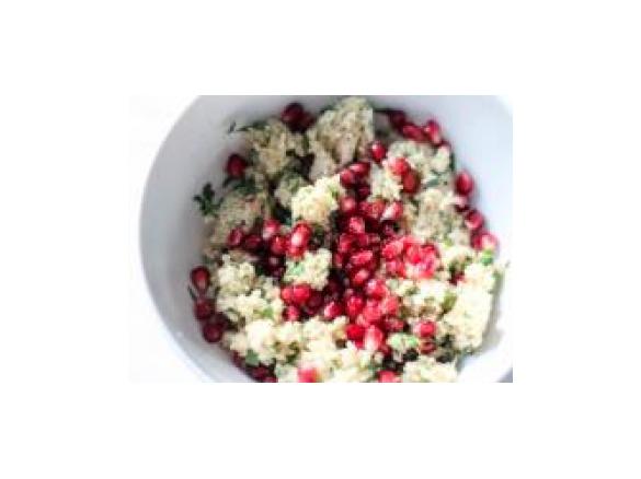 frischer Kräuter - Couscous-Salat mit Granatapfel - Variation von Couscous-Salat