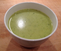 Zucchini-Kartoffel Creme Suppe - Zucchinisuppe