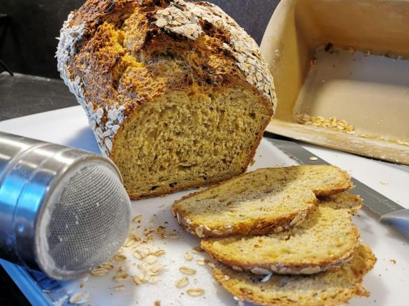 Sechs-Korn-Vollkornbrot